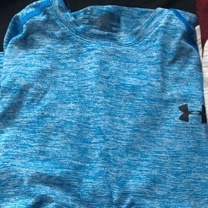 Under Armour dry fit shirt men’s large